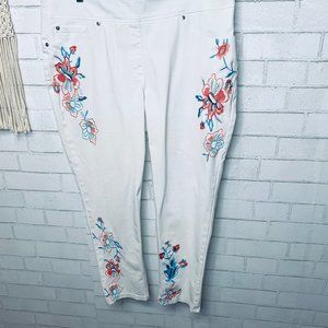 Nygard luxe denim white embroidered jegging XL